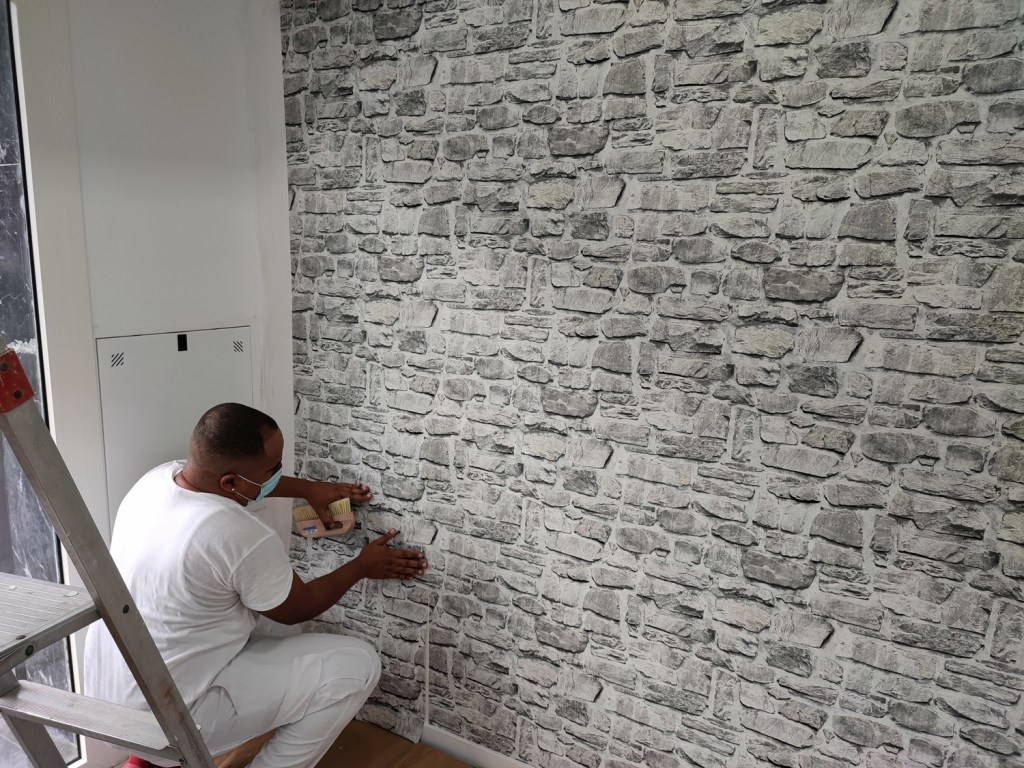 Instalación en Nou Barris - Por Empapelador Barcelona