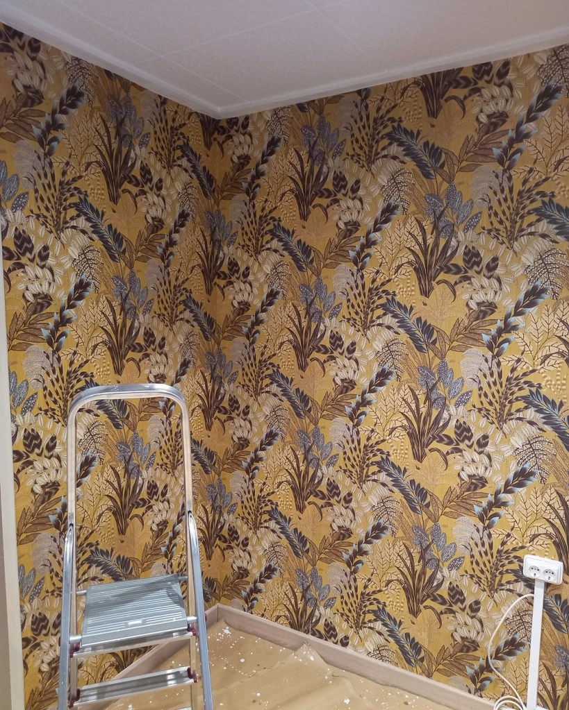 Pared Empapelada con diseño de naturaleza