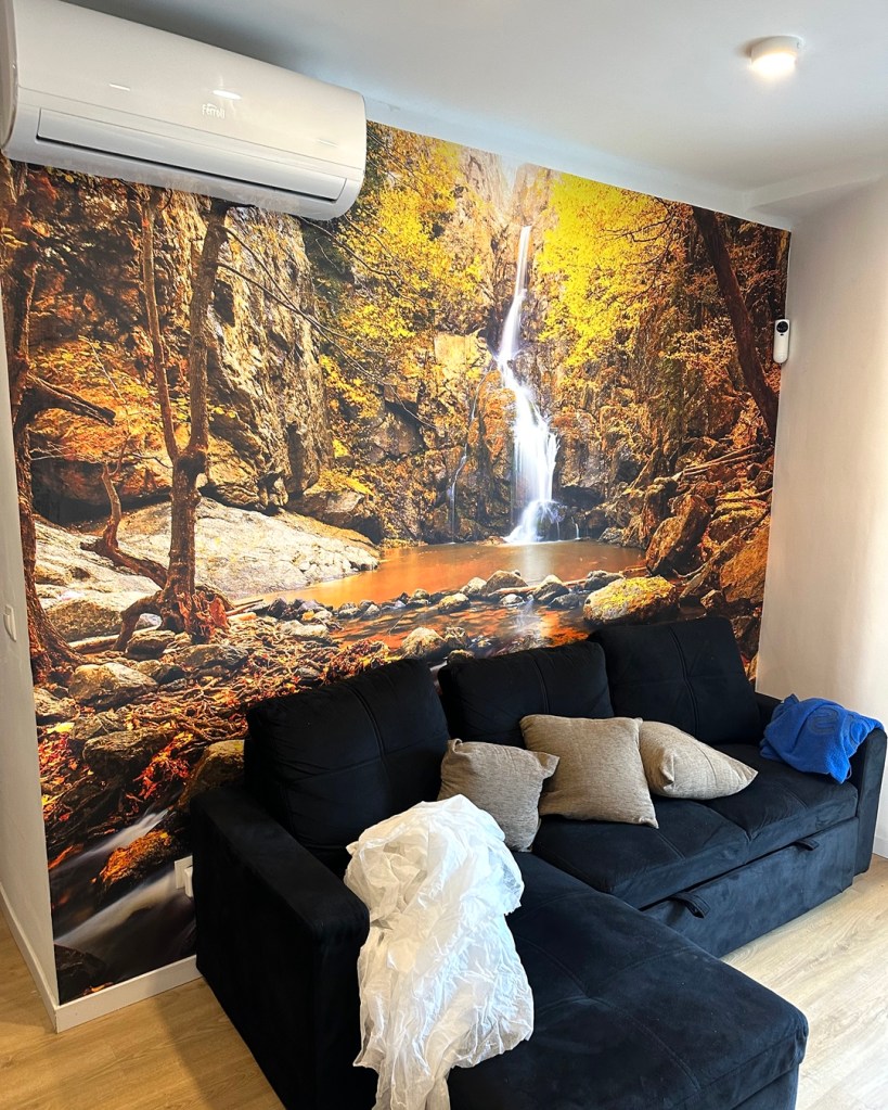 Fotomural Papel Pintado a Medida Fabricado por papelpintadoonline.com e instalado por Empapelador Barcelona