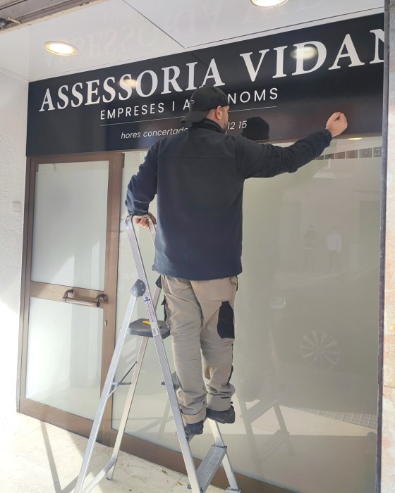 Instalador de Rótulos en Sant Vicenç de Castellet