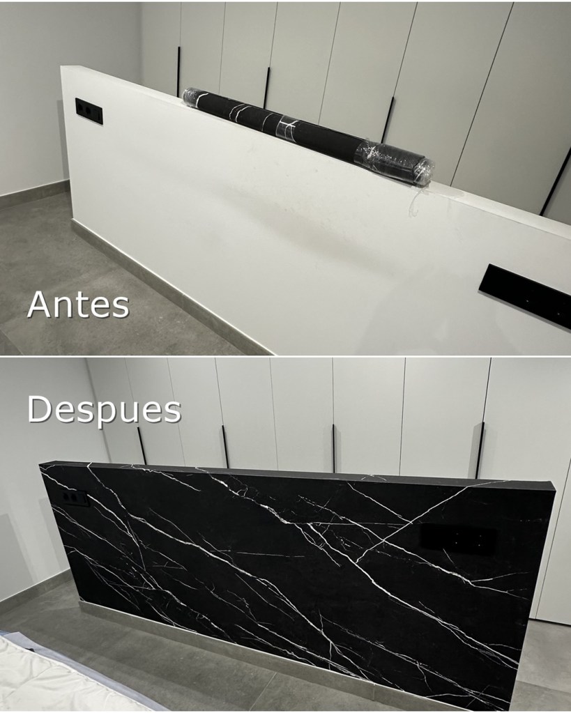 Antes y después de la instalación de papel pintado efecto mármol