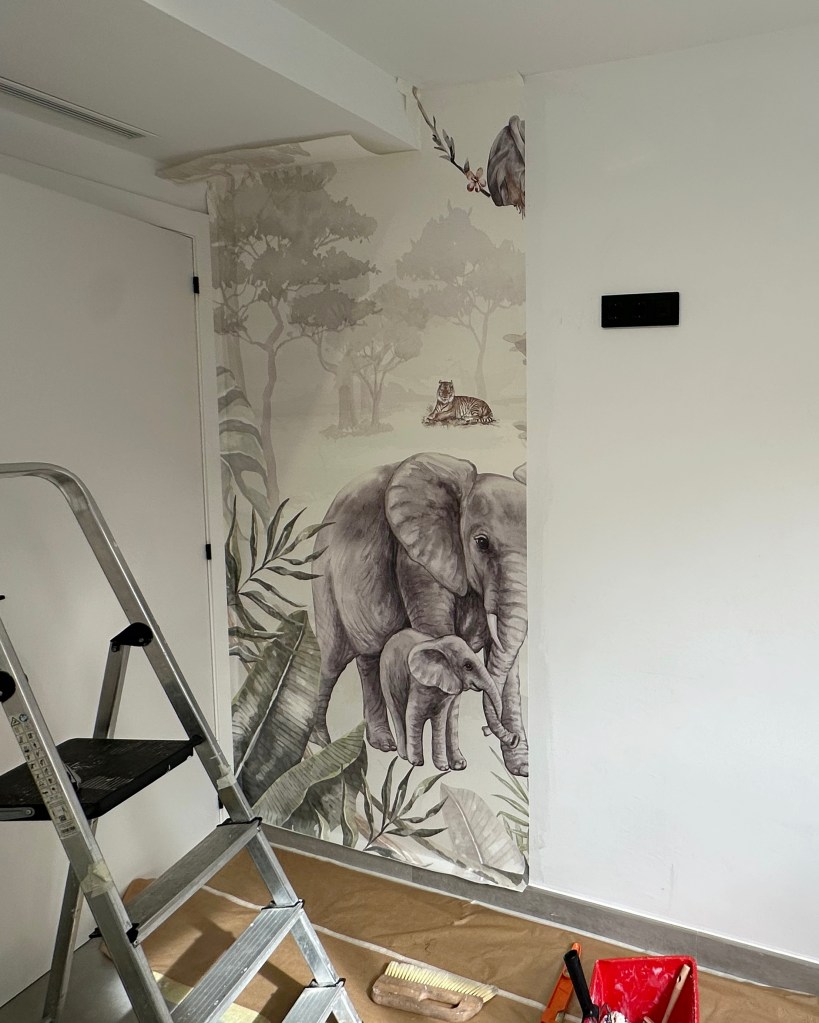 Instalación Mural Infantil Sabana Animada 571 en Ripollet