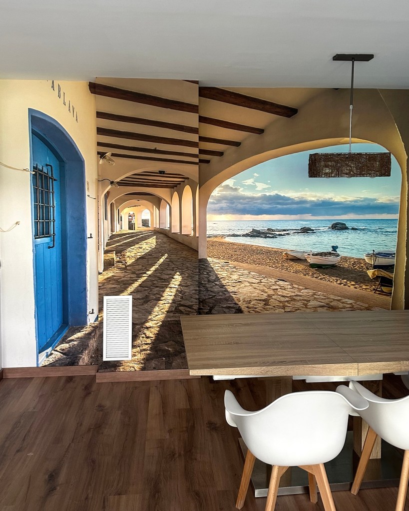 Mural de papel pintado con imagen de Calella de Palafrugell - Instalado por Empapelador Barcelona